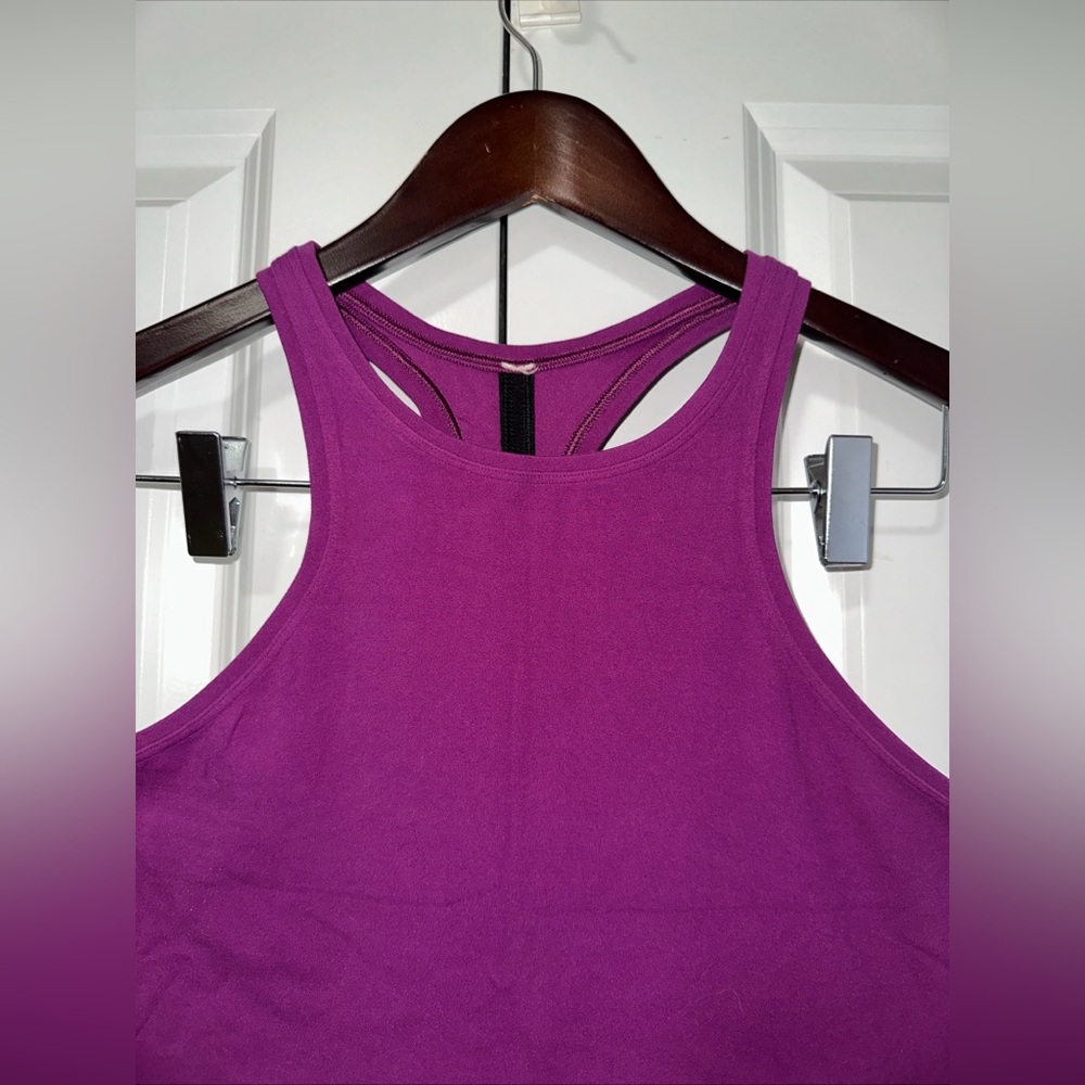 Lululemon Lightweight Racerback Tank Top Size 8 - Picture 2 of 6
